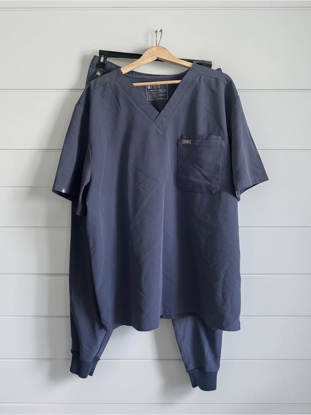 FIGS Technical Collection Scrub Top Jogger Pants Set Blue Gray Size XXL Short